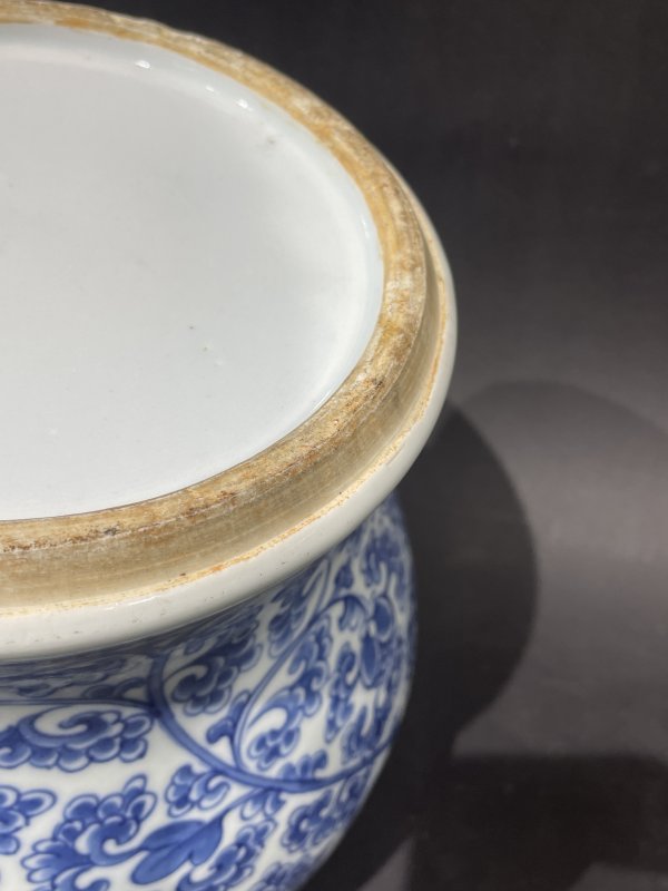 青花凤穿花将军罐 - 图9