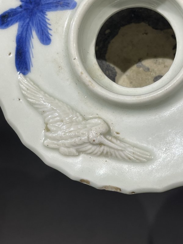 清中期 青花堆塑仙鹤纹盏托 - 图3