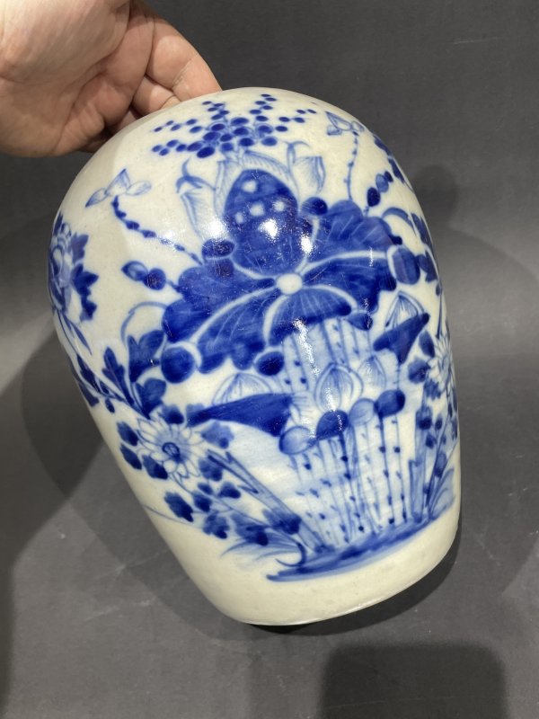 清 青花荷花纹冬瓜罐 - 图7