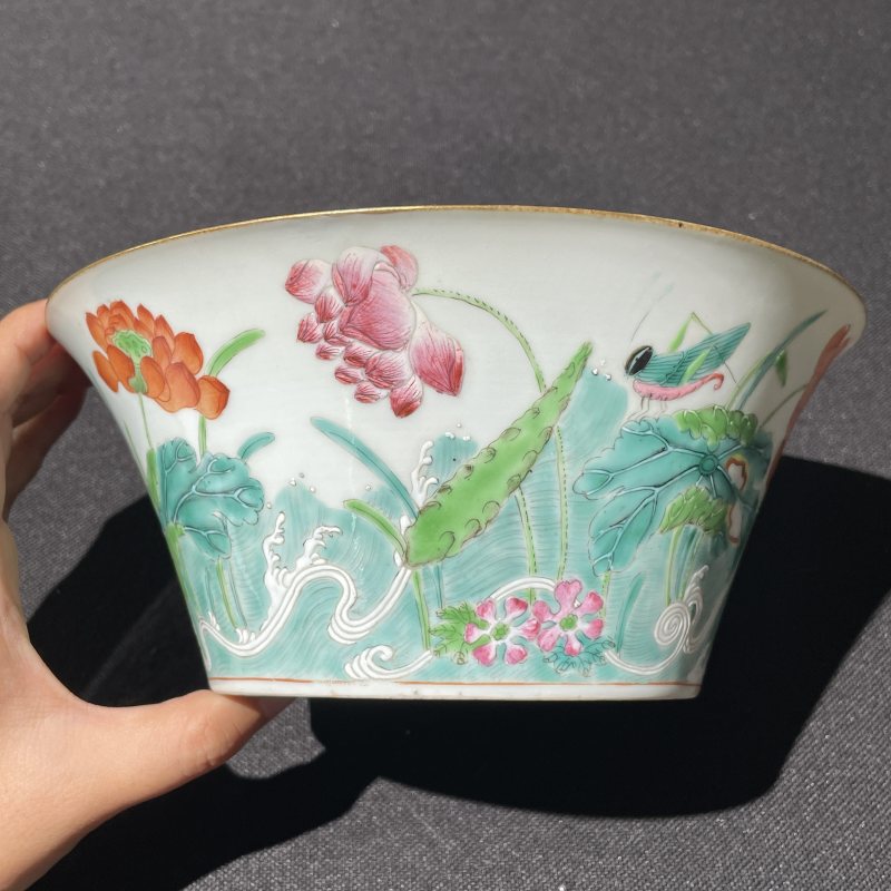 清嘉庆粉彩荷塘秋声马蹄碗-多宝古瓷宝典
