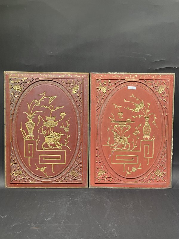 木质雕花描金清供图花板一对 - 图1