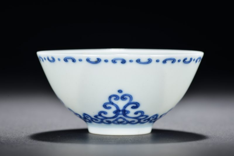 清 青花缠枝纹杯 - 图3