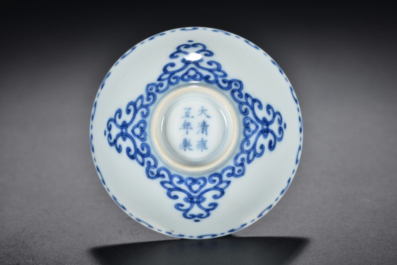清 青花缠枝纹杯 - 图6