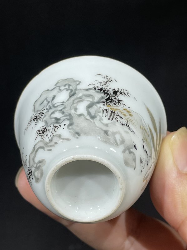 清 墨彩洞石芭蕉图杯 - 图6