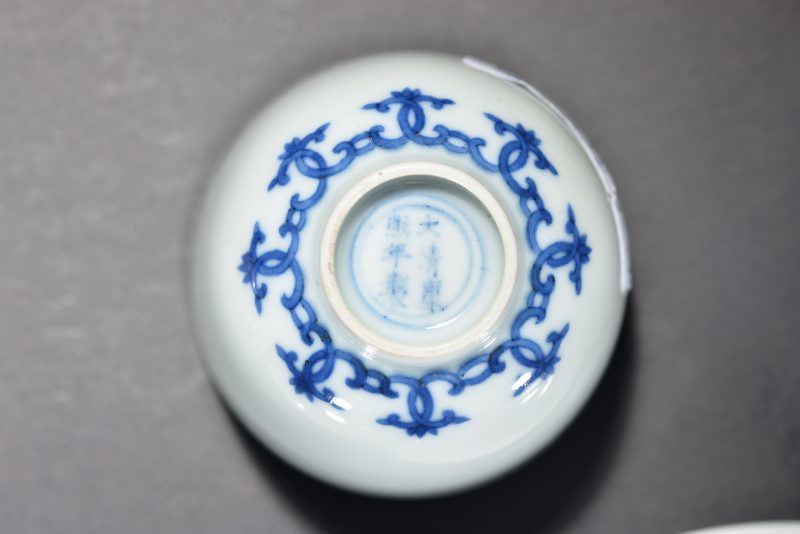 清康熙 青花花卉纹杯、碟（2件） - 图6