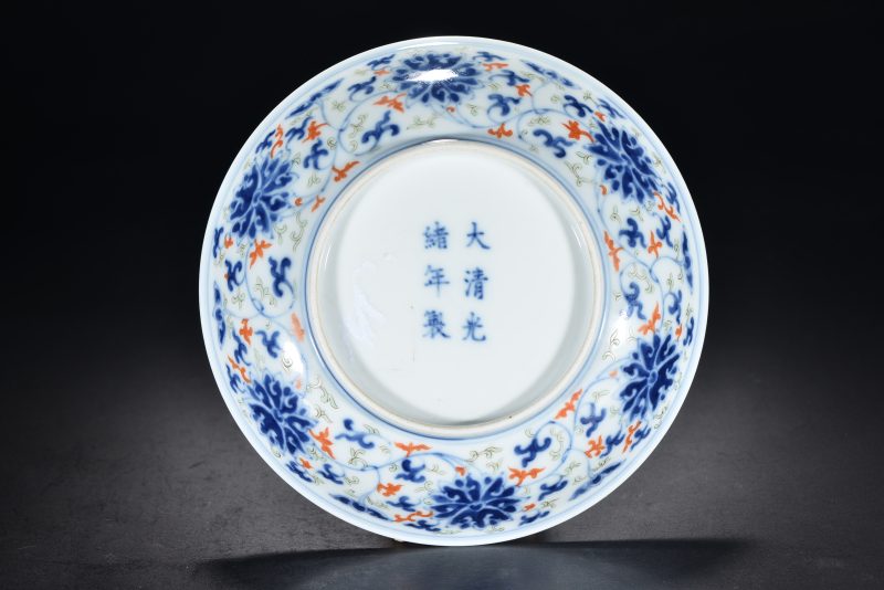 清光绪 青花加彩缠枝花卉纹盘 - 图4