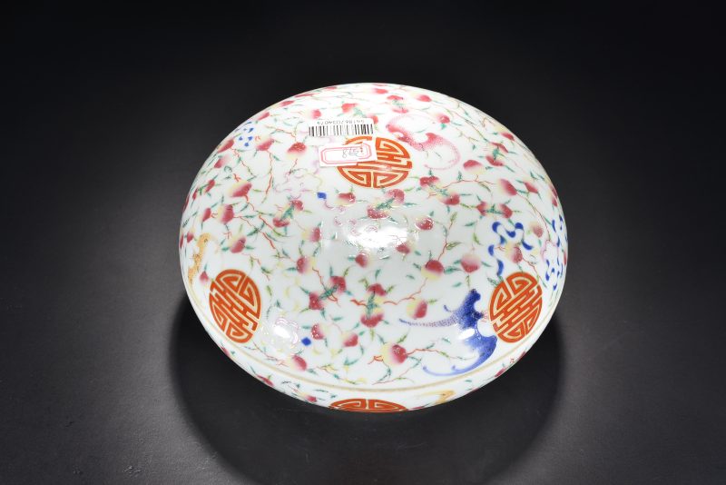 清 粉彩福寿纹捧盒 - 图3