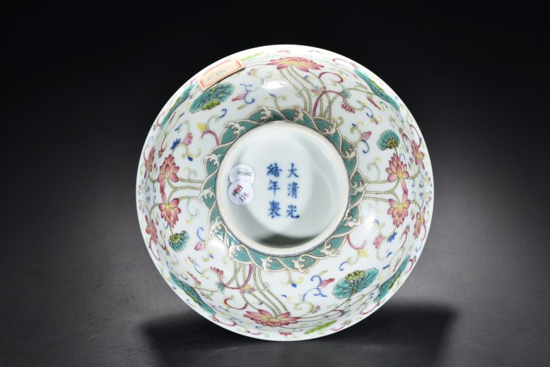 清光绪 内青花外粉彩荷莲纹碗 - 图10