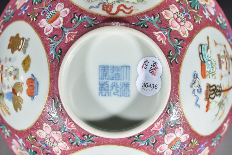 清 内青花外粉彩轧道开光五谷丰登博古纹碗 - 图8