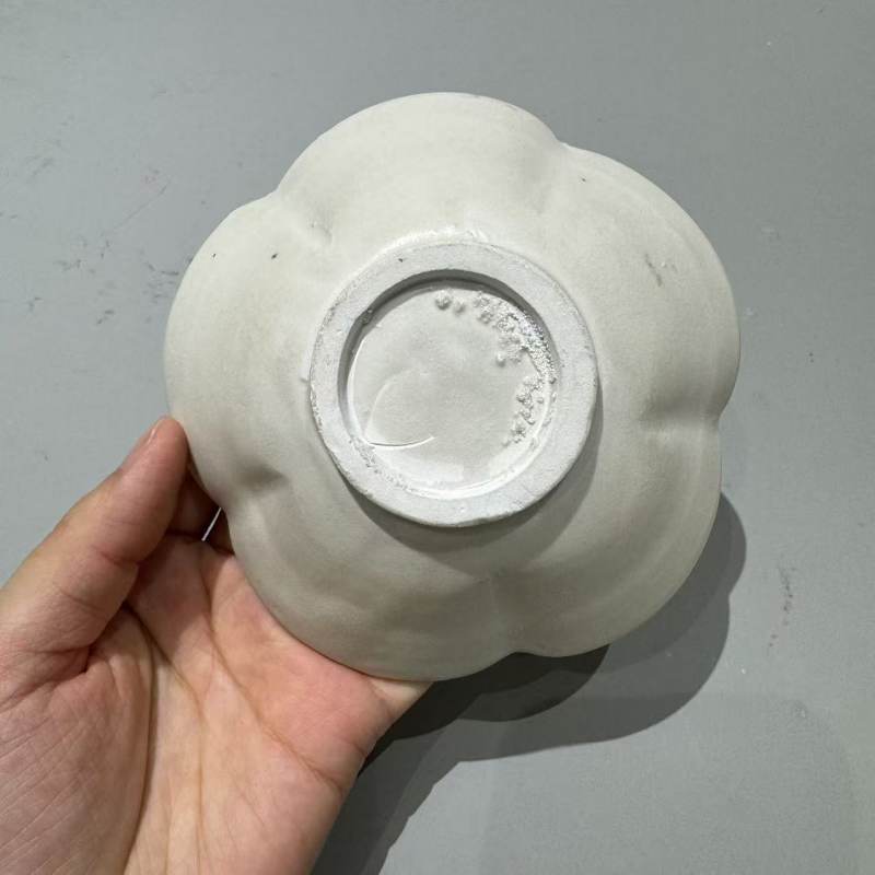 明代 白釉花口盏 - 图7