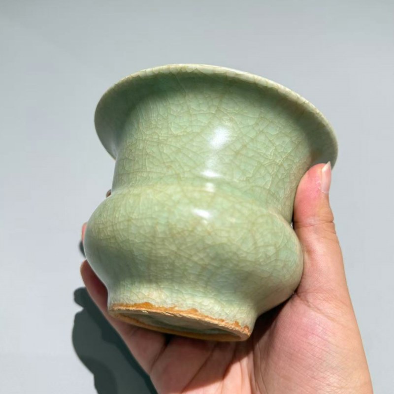 明代 龙泉窑梅子青釉渣斗 - 图6