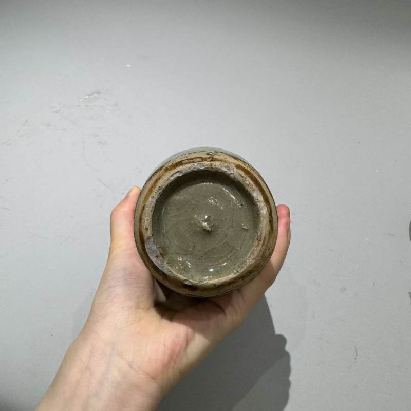 明代 龙泉窑青釉刻花灯笼瓶 - 图9