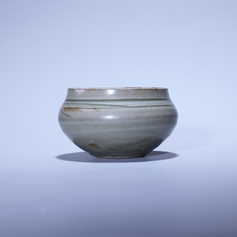 明代 青釉弦纹罐