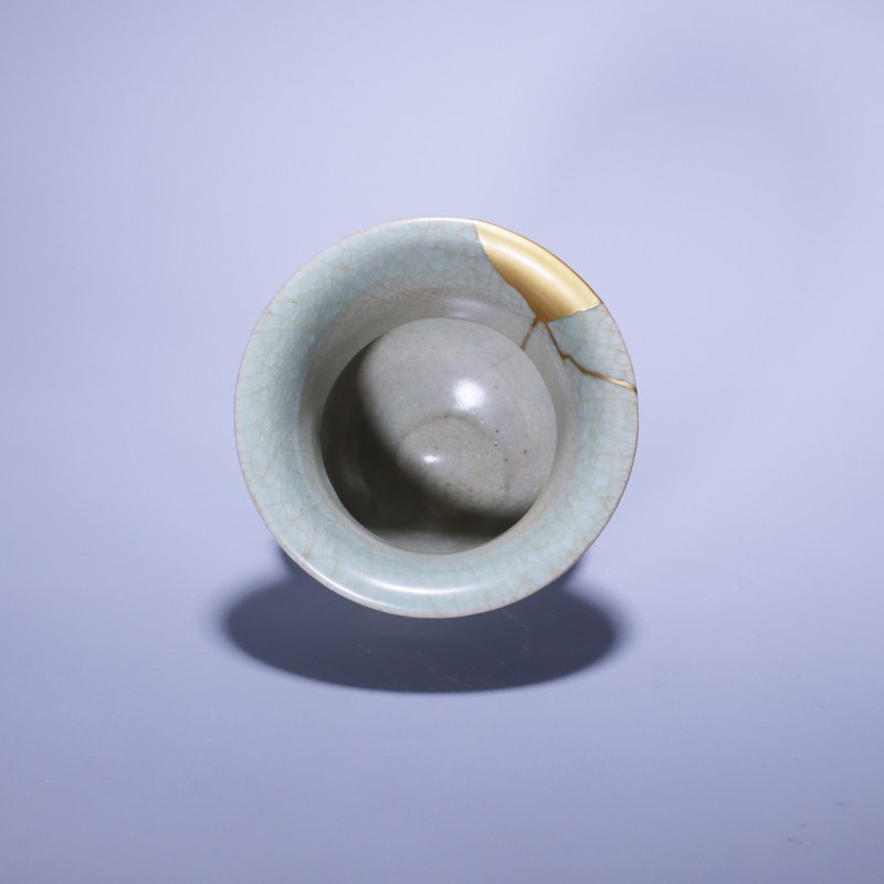 明代 龙泉窑梅子青釉渣斗 - 图2