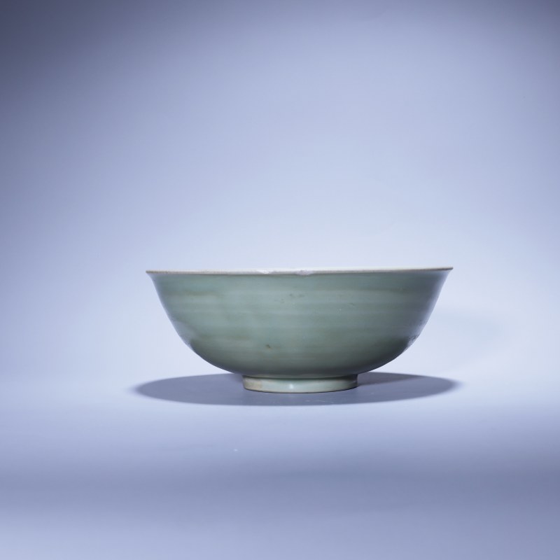 明代 龙泉窑青釉刻花碗 - 图2