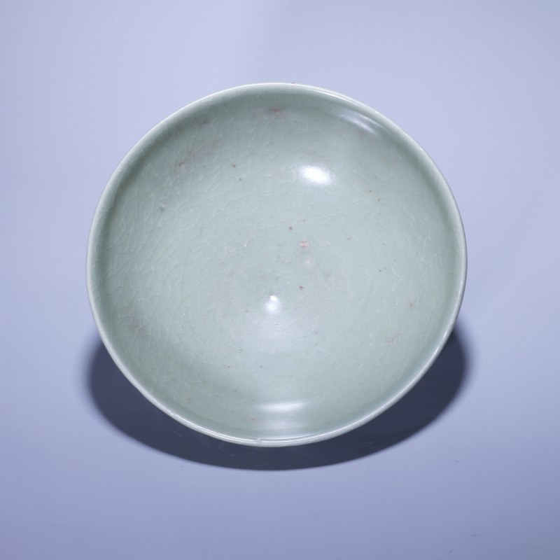 明代 龙泉窑青釉莲瓣碗