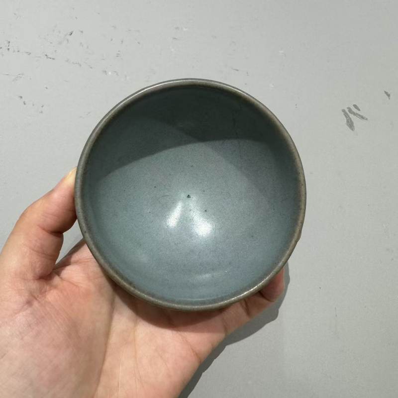明代 钧窑天蓝釉泡泡盏 - 图4