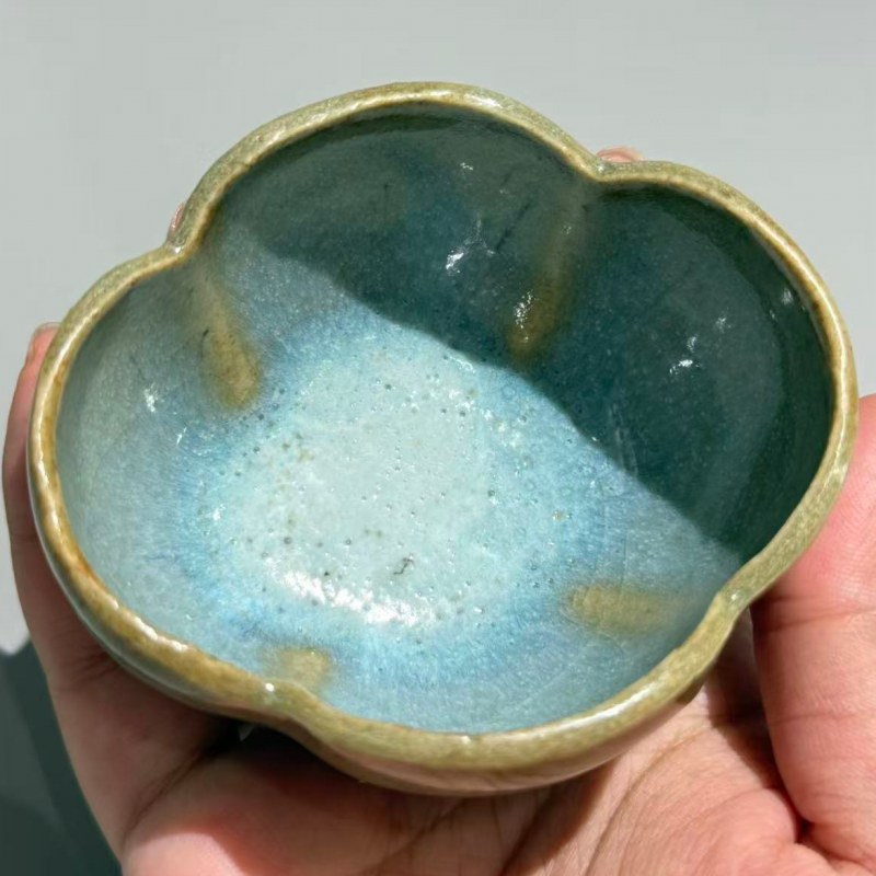 明代 钧窑海棠杯 - 图4