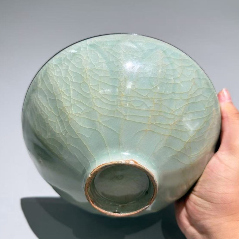 明代 龙泉窑粉青釉冰裂纹莲瓣碗 - 图6