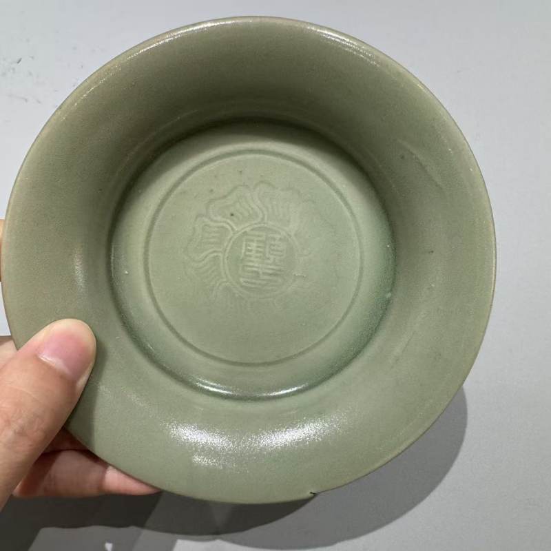 明代 青釉印花折腰盘 - 图4