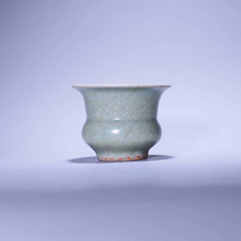 明代 龙泉窑梅子青釉渣斗