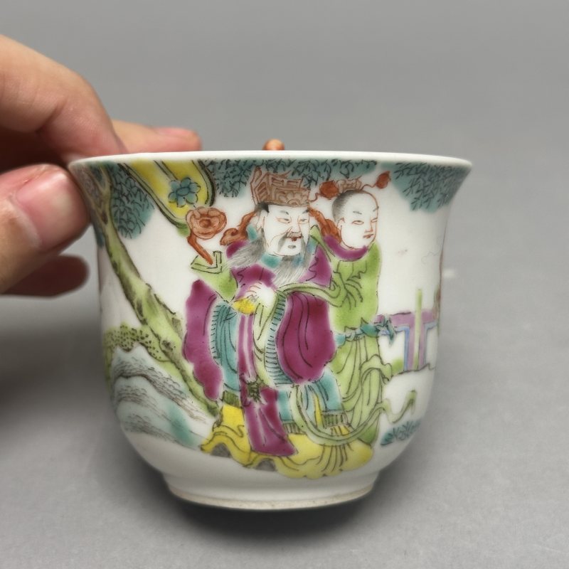 清晚期 粉彩人物图公道杯 - 图2