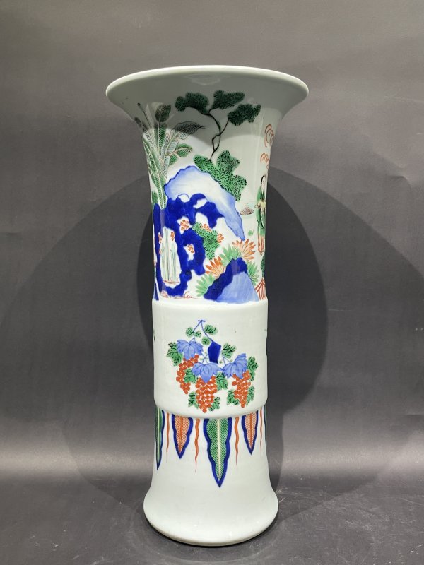 清青花五彩绘人物花觚 - 图4