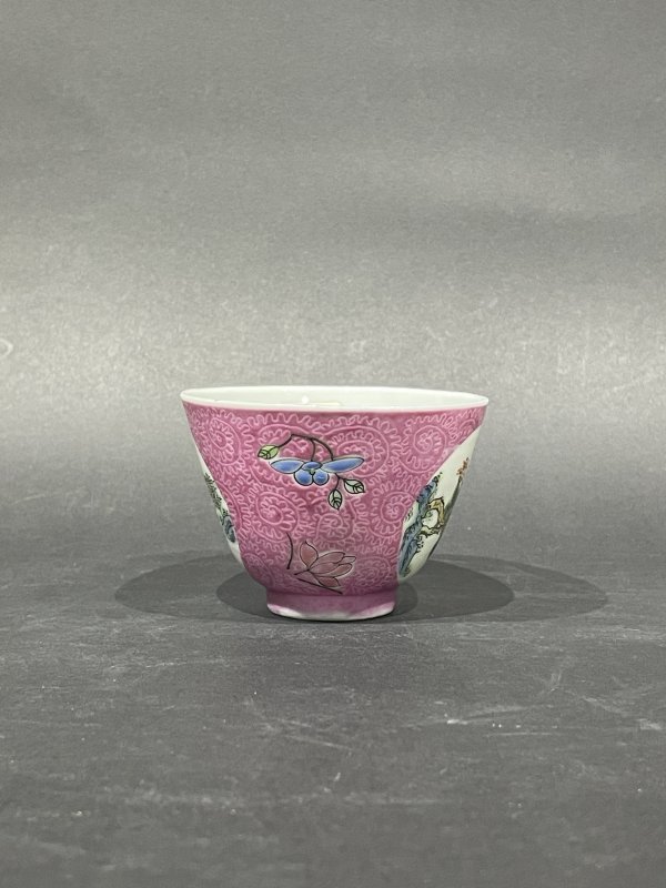 民国胭脂红轧道开窗粉彩山水纹杯 - 图2