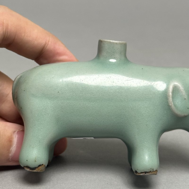 清乾隆 仿龙泉青釉象型香插【水吸】 - 图4