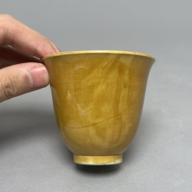 清晚期 黄釉铃铛杯 - 图3