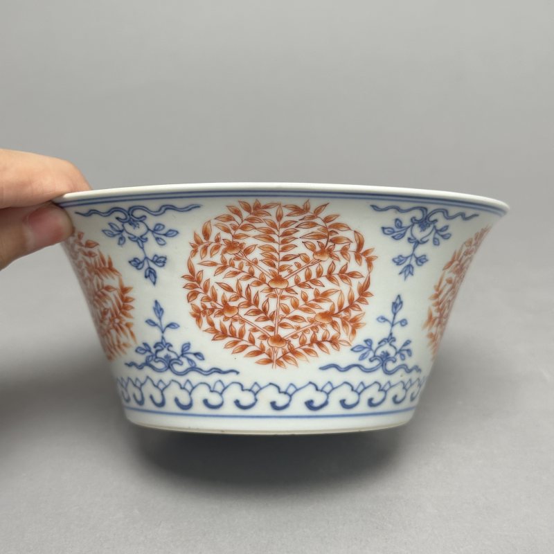 清雍正 青花矾红花卉纹马蹄碗 - 图5
