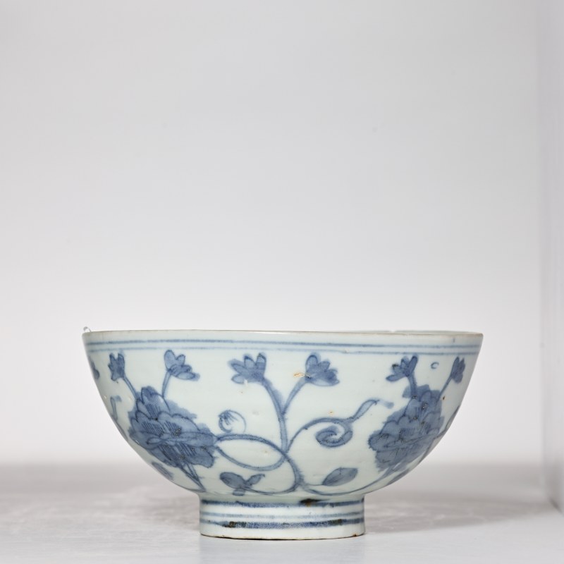 明 青花缠枝花卉纹碗 - 图3