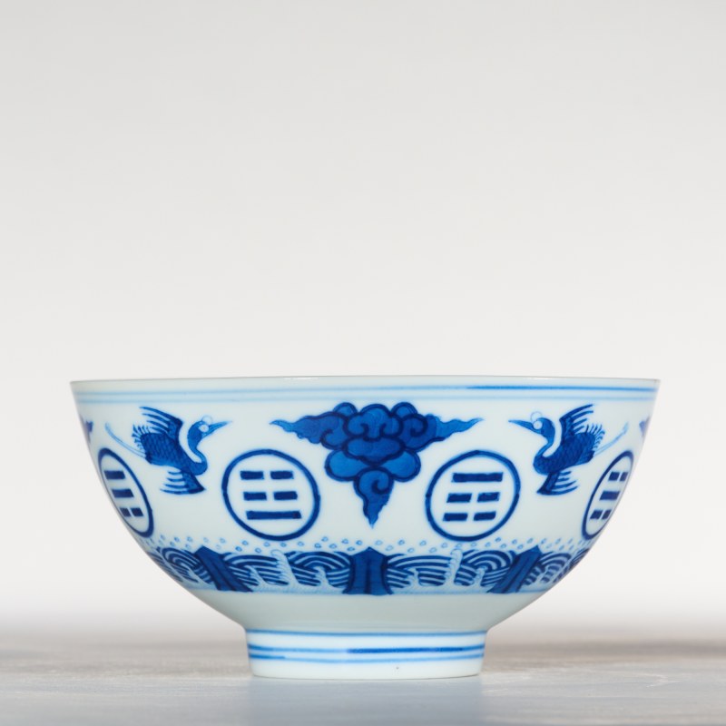 清光绪 青花云鹤八卦纹碗 - 图3