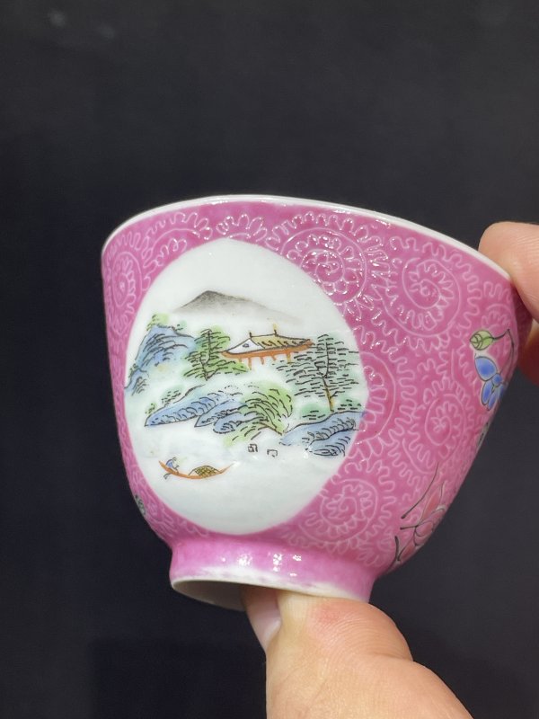 民国胭脂红轧道开窗粉彩山水纹杯 - 图8