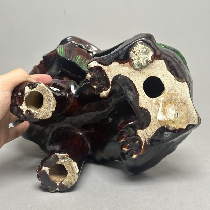 清中期 茄皮紫釉甪端 - 图6