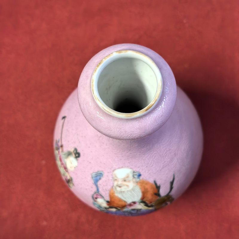 清光绪 粉彩轧道神仙人物蒜头瓶 - 图8