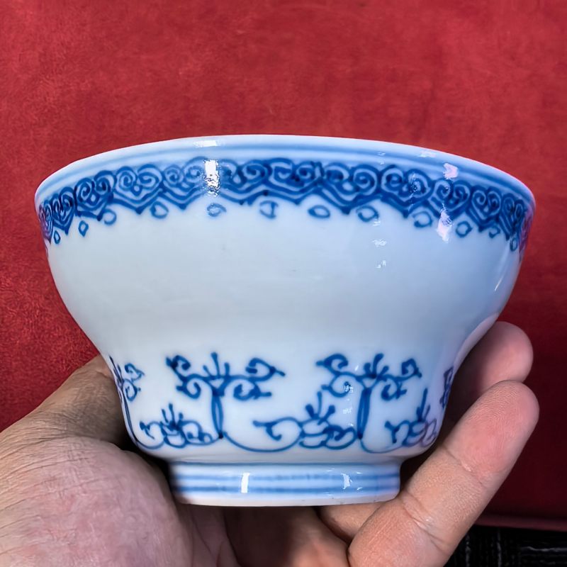 清早期 青花缠枝花卉纹杯 - 图8
