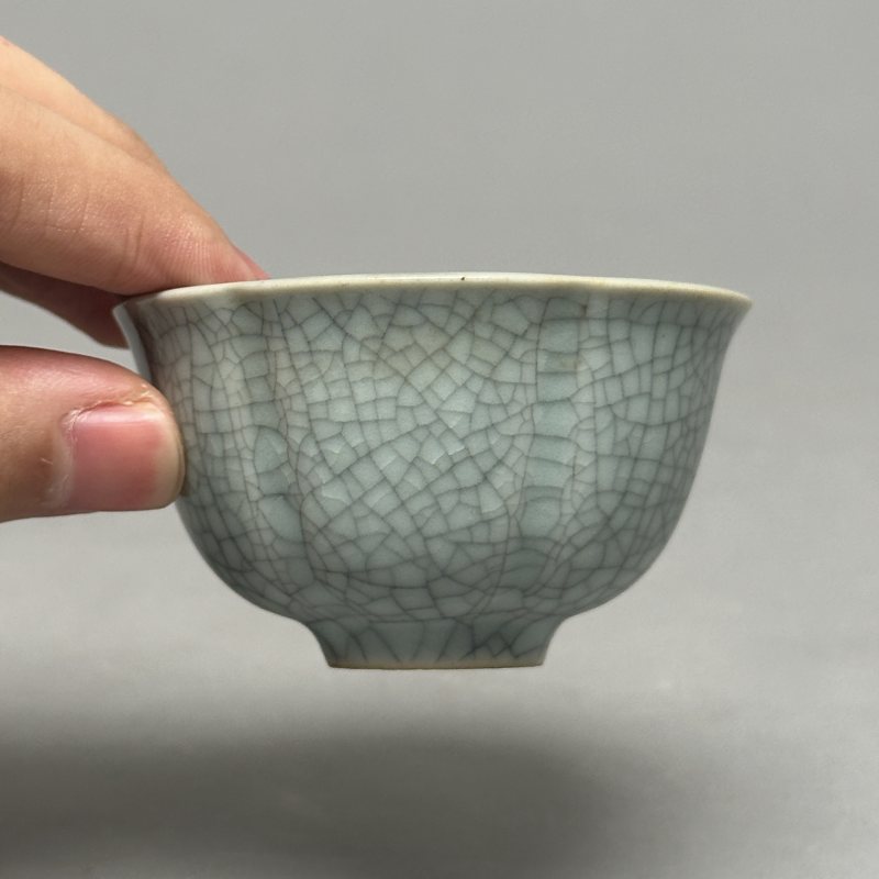 清晚期 哥釉花口茶圆一对 - 图8