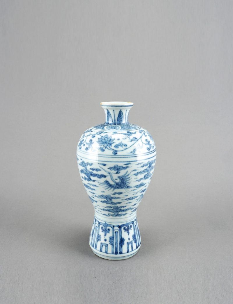    明 青花鶴紋梅瓶