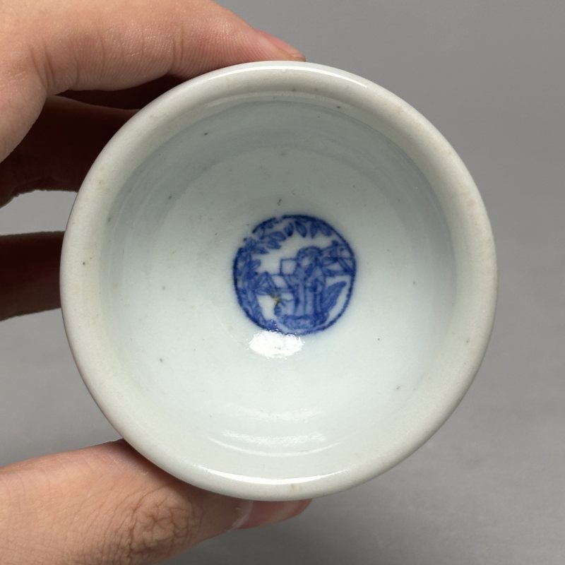 清雍正 青花线描人物纹茶圆 - 图6
