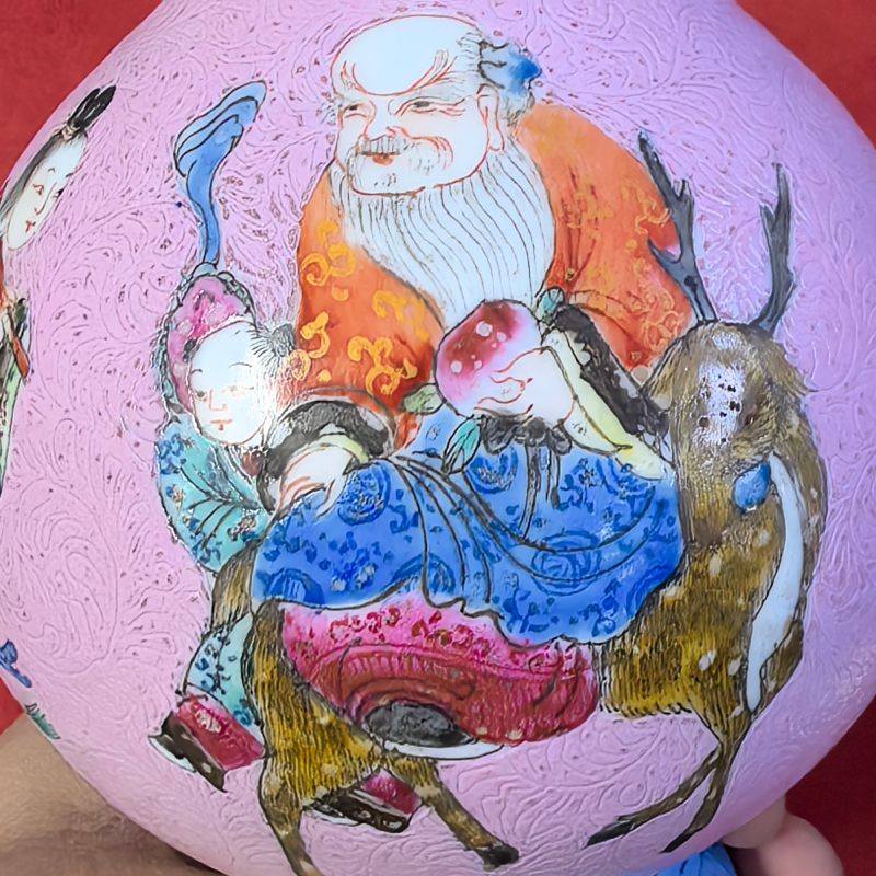 清光绪 粉彩轧道神仙人物蒜头瓶 - 图12