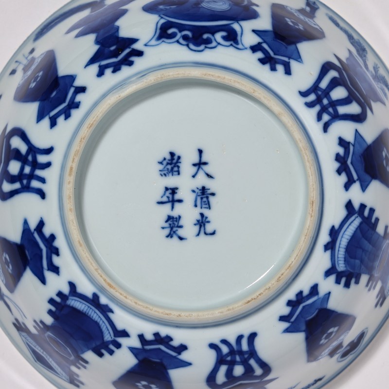 清光绪 青花博古纹碗 - 图7