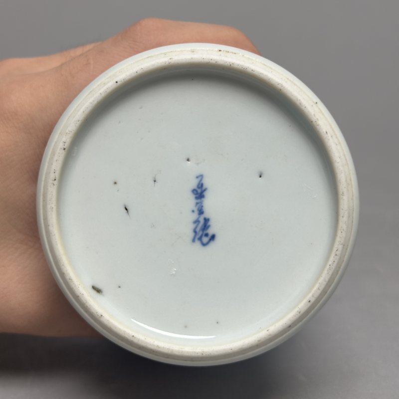 清康熙 青花山水人物图束腰笔筒 - 图9