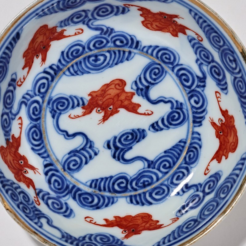 清光绪 青花矾红云蝠纹盘 - 图2