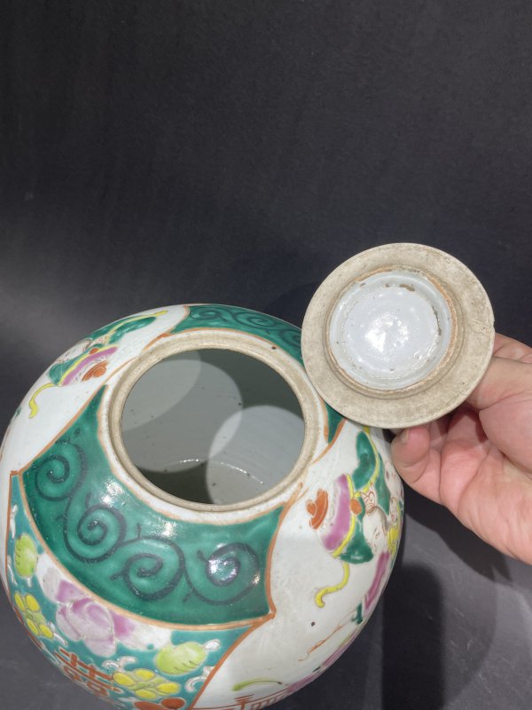 清粉彩骑麟送子纹盖罐 - 图6