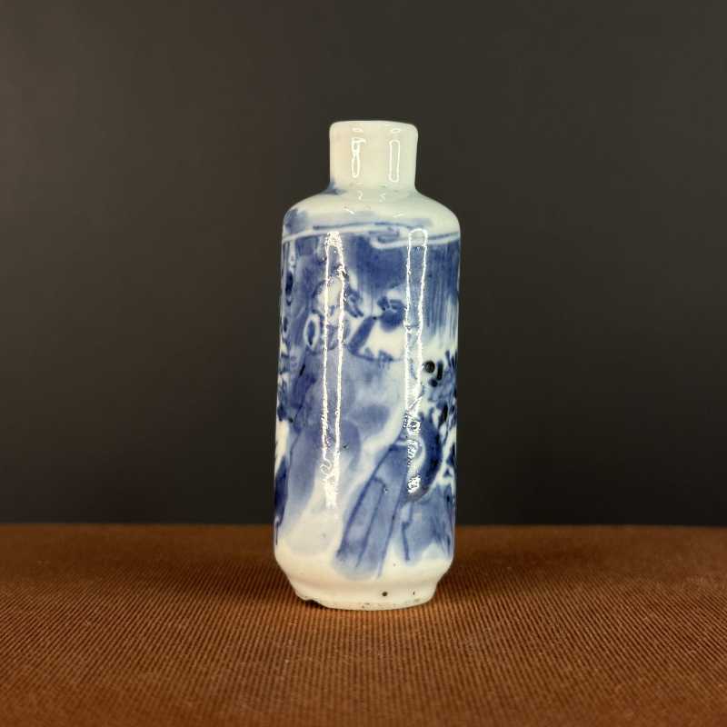 清青花花鸟纹鼻烟壶-多宝古瓷宝典