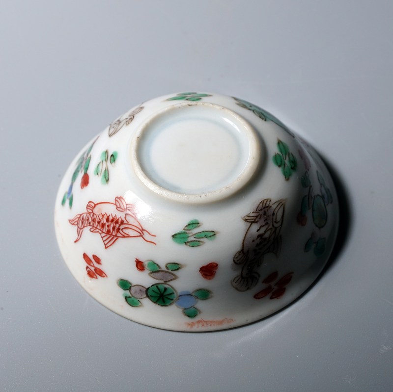 清康熙 五彩清白礼贵鱼藻纹小杯 - 图15
