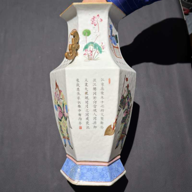 清道光 粉彩无双谱图六方双龙耳瓶 - 图7