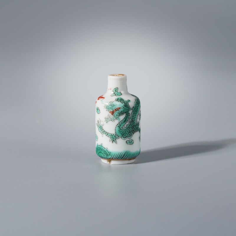 清道光 绿彩苍龙教子矾红火珠纹迷你小瓶