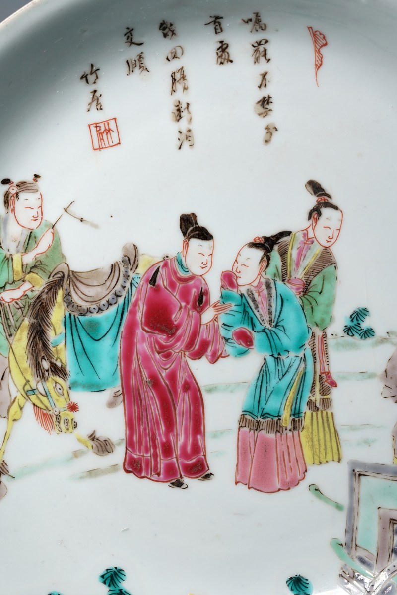 清雍正 粉彩西厢记长亭送别图诗文盘 - 图3